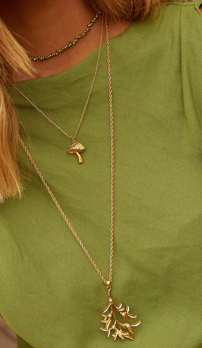 "Cedro" Pendant Design Handmade Necklace, Gold-Plated Bronze Chain Hand-Crafted Necklace